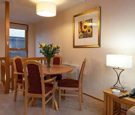 Bridge 13, Within Walking Distance Of Town Centre, Strictly No Pets Feriehus *